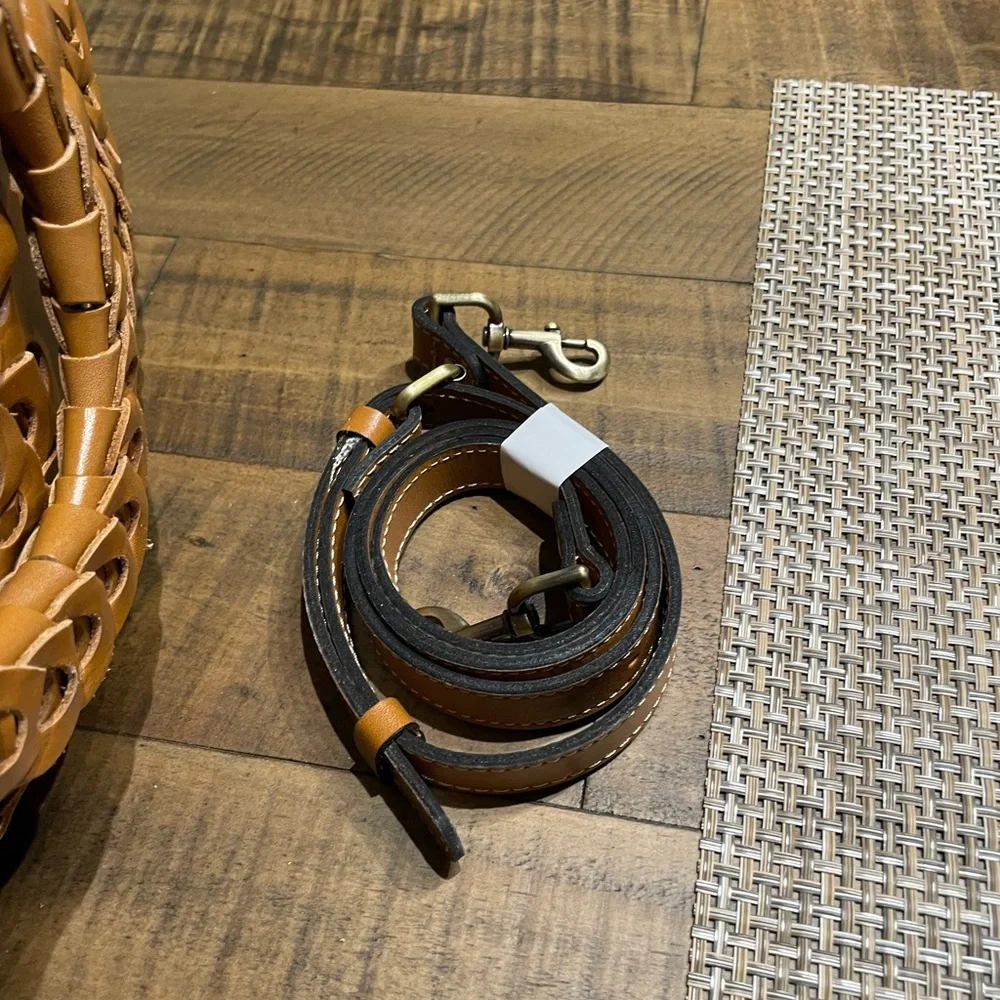 Patricia Nash Pisticci Chainlink Leather Shoulder Bag - Picture 6 of 6